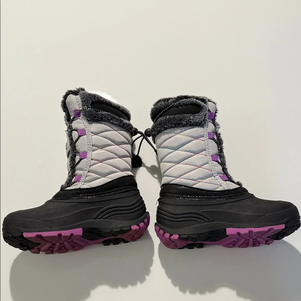 Kamik Gray and Black Girls Winter Boots with Purple Accents Size 2